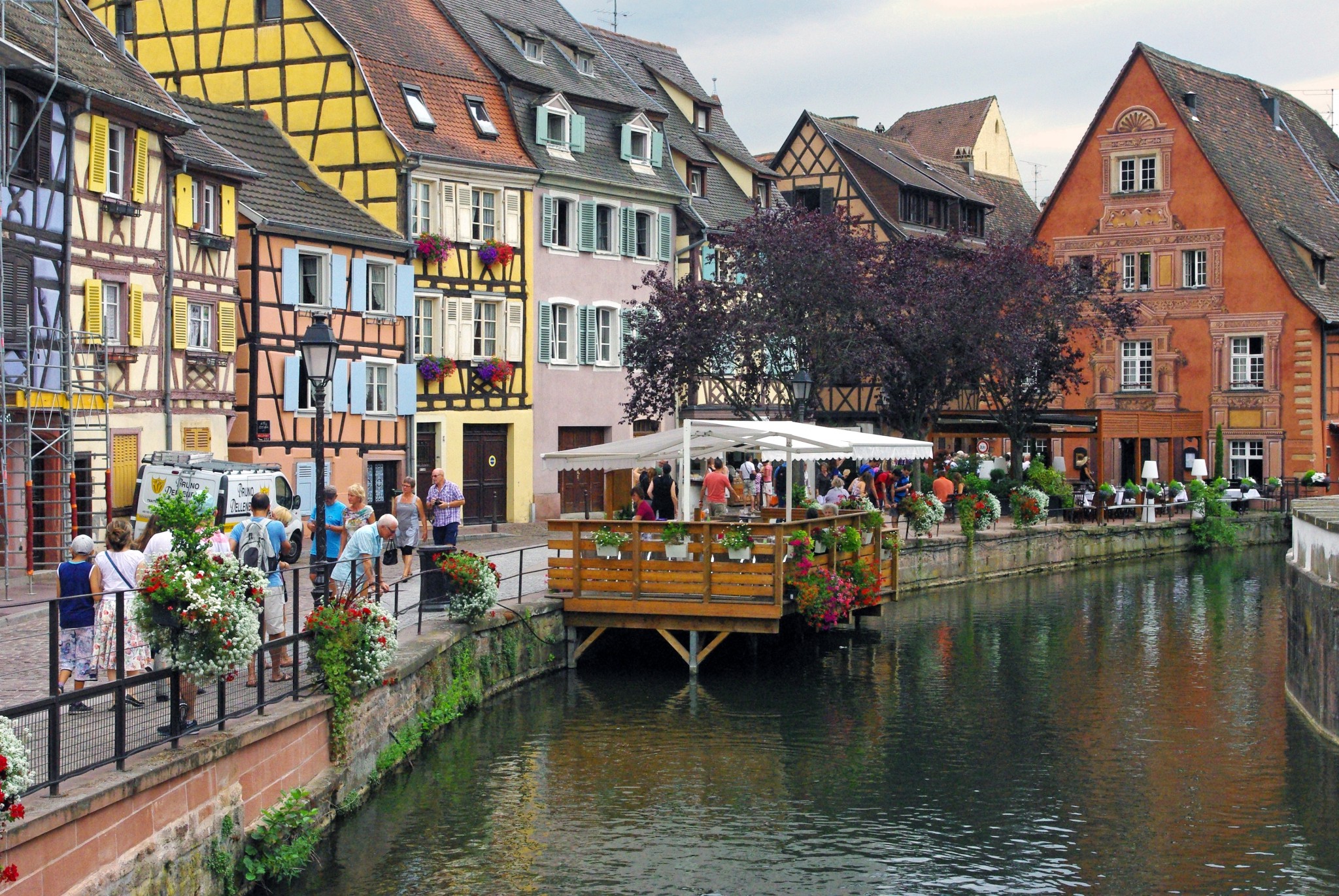 On the banks of the Lauch River, Colmar © French Moments
