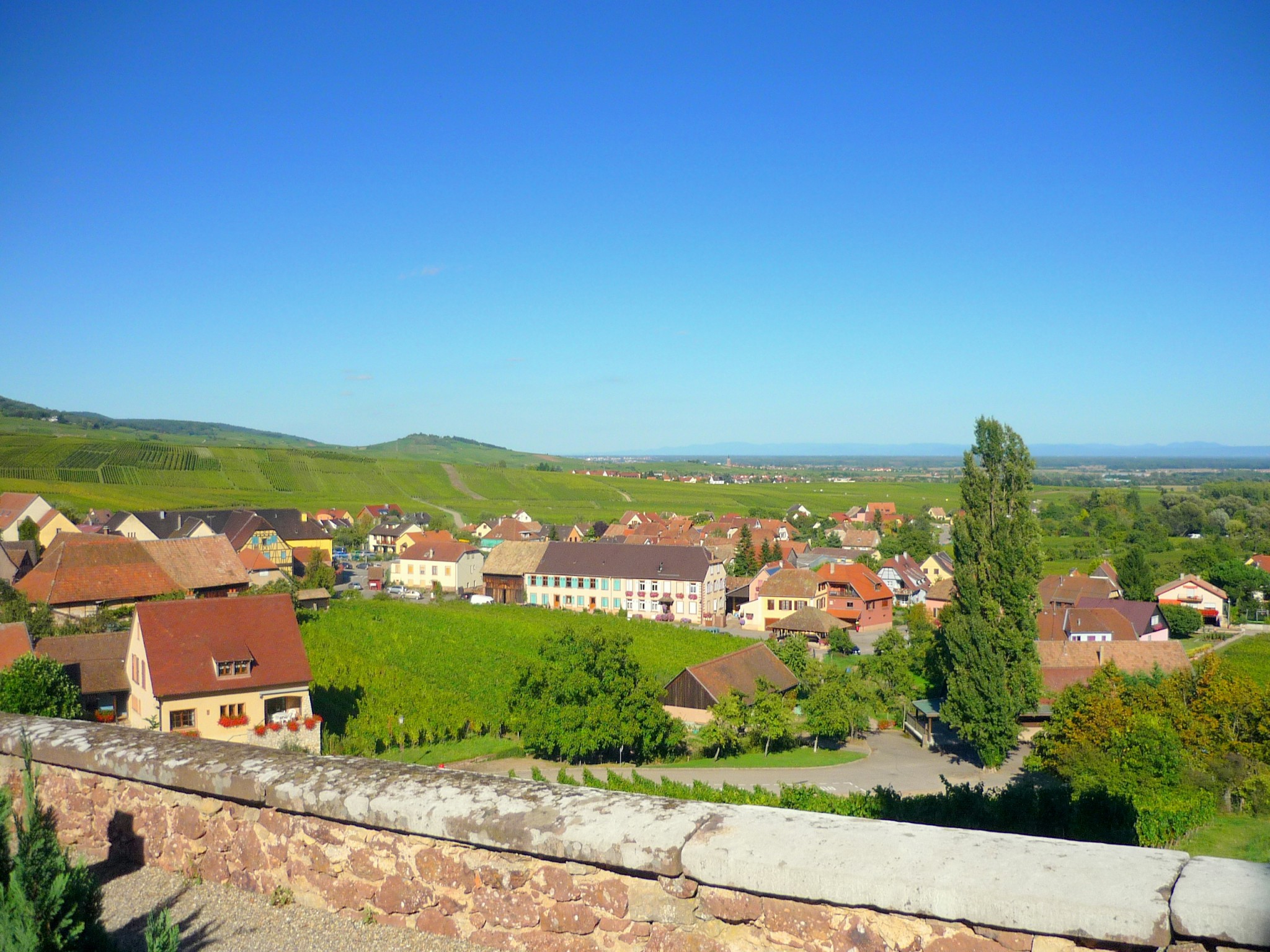 General view of Hunawihr, Alsace © French Moments