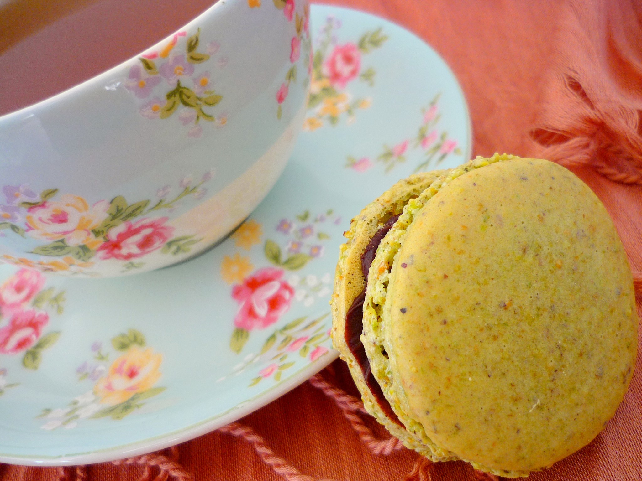 Tea-time with our hand-made macarons © French Moments
