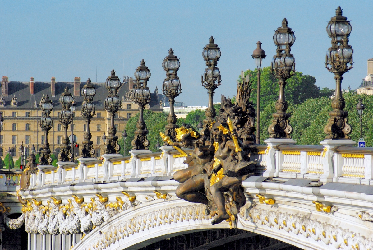 Pont Alexandre III in Paris © French Moments