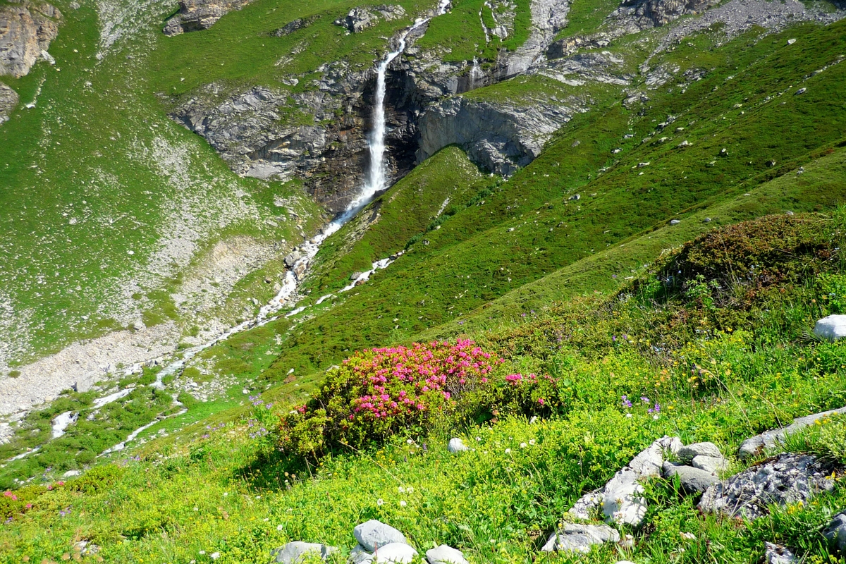 Waterfall in the Vanoise National Park © French Moments