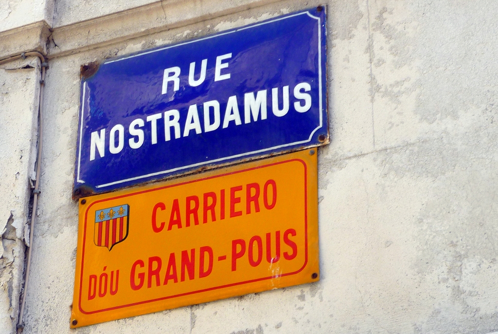 Rue Nostradamus, Saint-Remy © French Moments