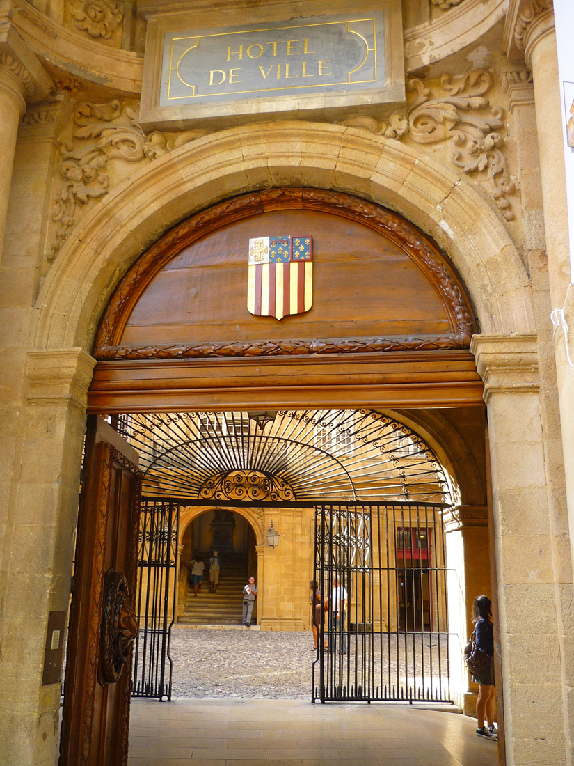 The Town-Hall of Aix-en-Provence © French Moments