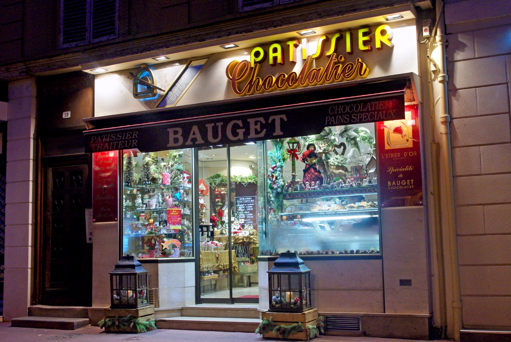 Bauget by night Maisons-Laffitte © French Moments