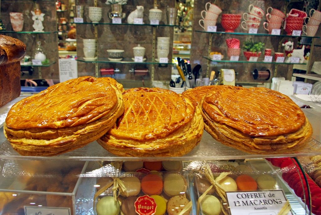 Galette des Rois at Epiphany by Bauget, Maisons-Laffitte © French Moments