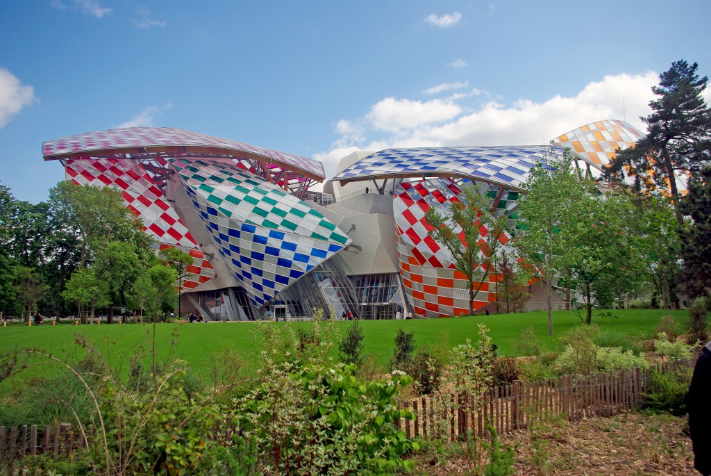 The monumental Fondation Louis Vuitton seen from the Jardin d'Acclimatation © French Moments