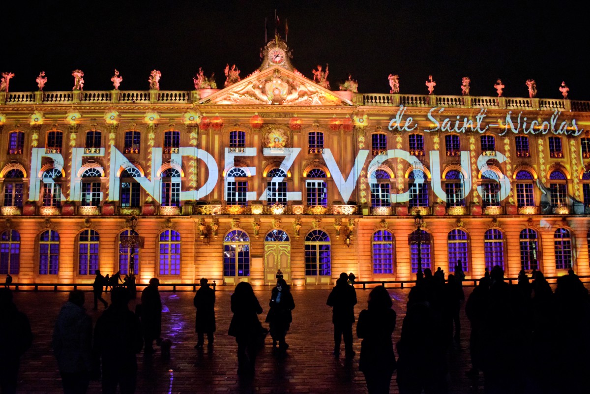 Things to see in Nancy: Rendez-Vous Place Stanislas © French Moments