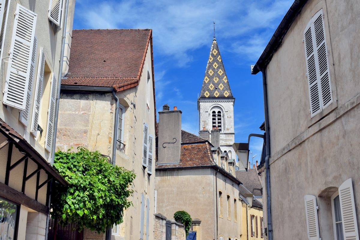 Nuits-Saint-Georges © French Moments