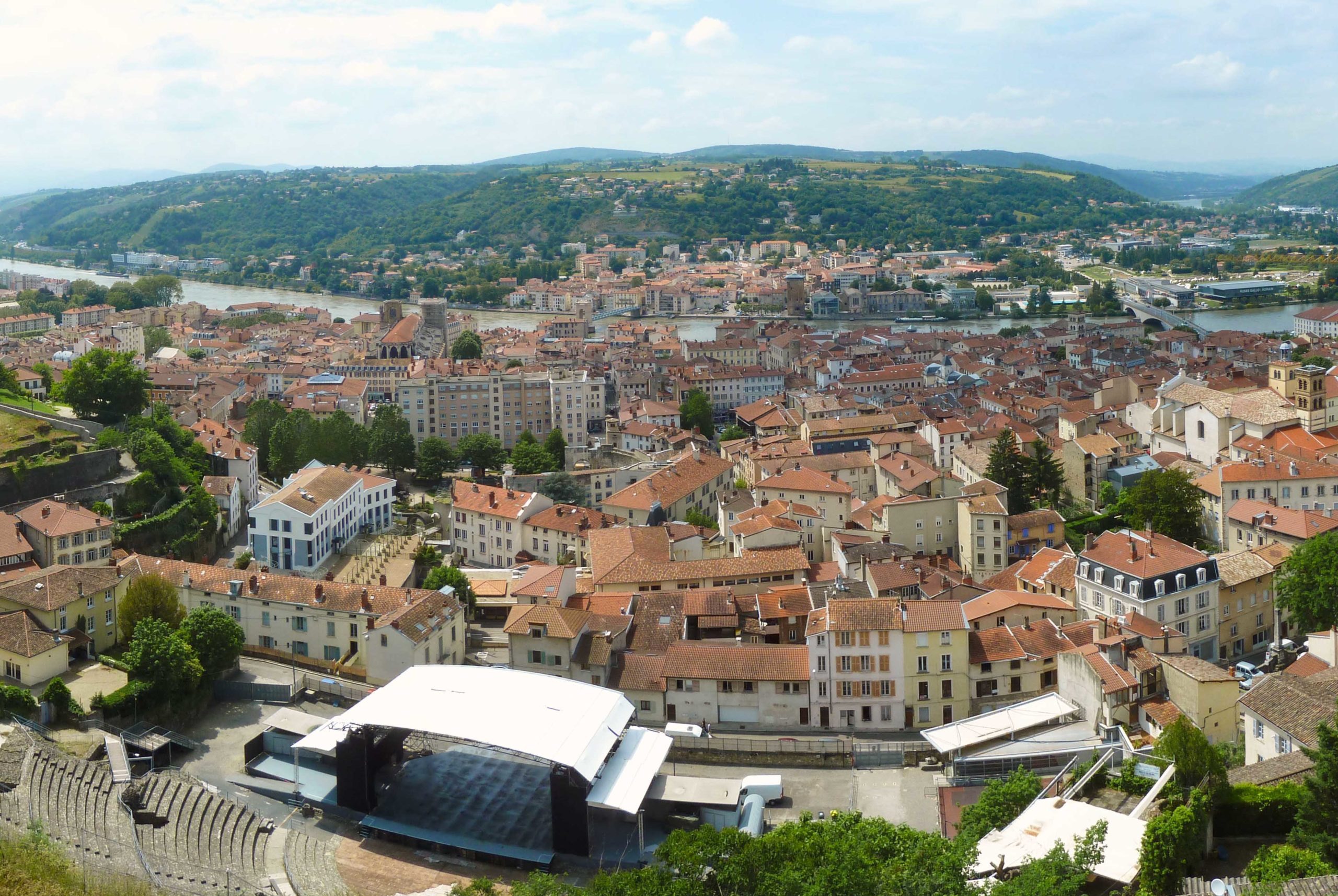 Around Lyon - The city of Vienne from Mont Pipet © Cavit - licence [CC BY 4.0] from Wikimedia Commons