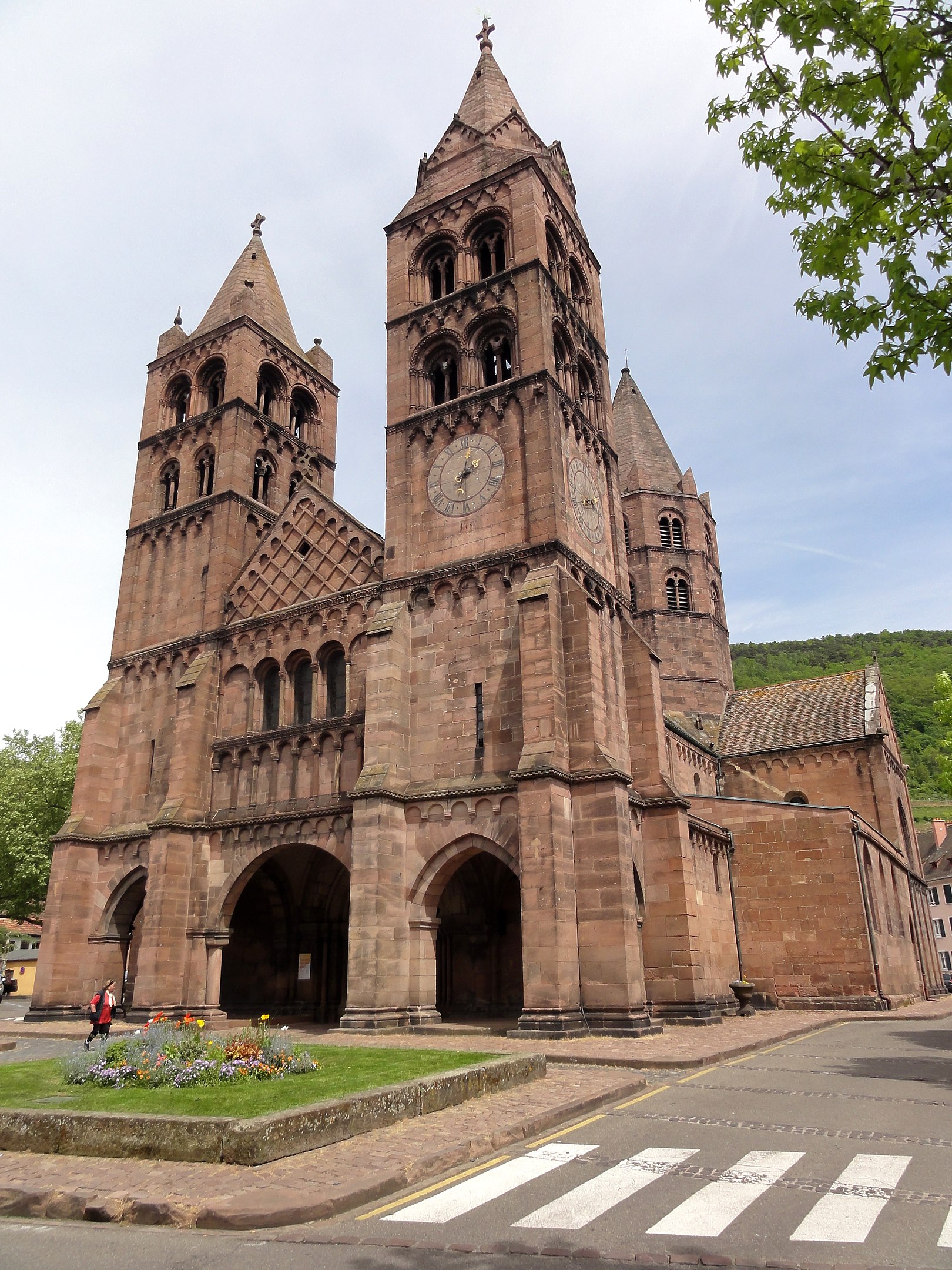 Vosges Sandstone in Guebwiller - Church of Saint-Leger © Ralph Hammann - licence [CC BY-SA 4.0] from Wikimedia Commons