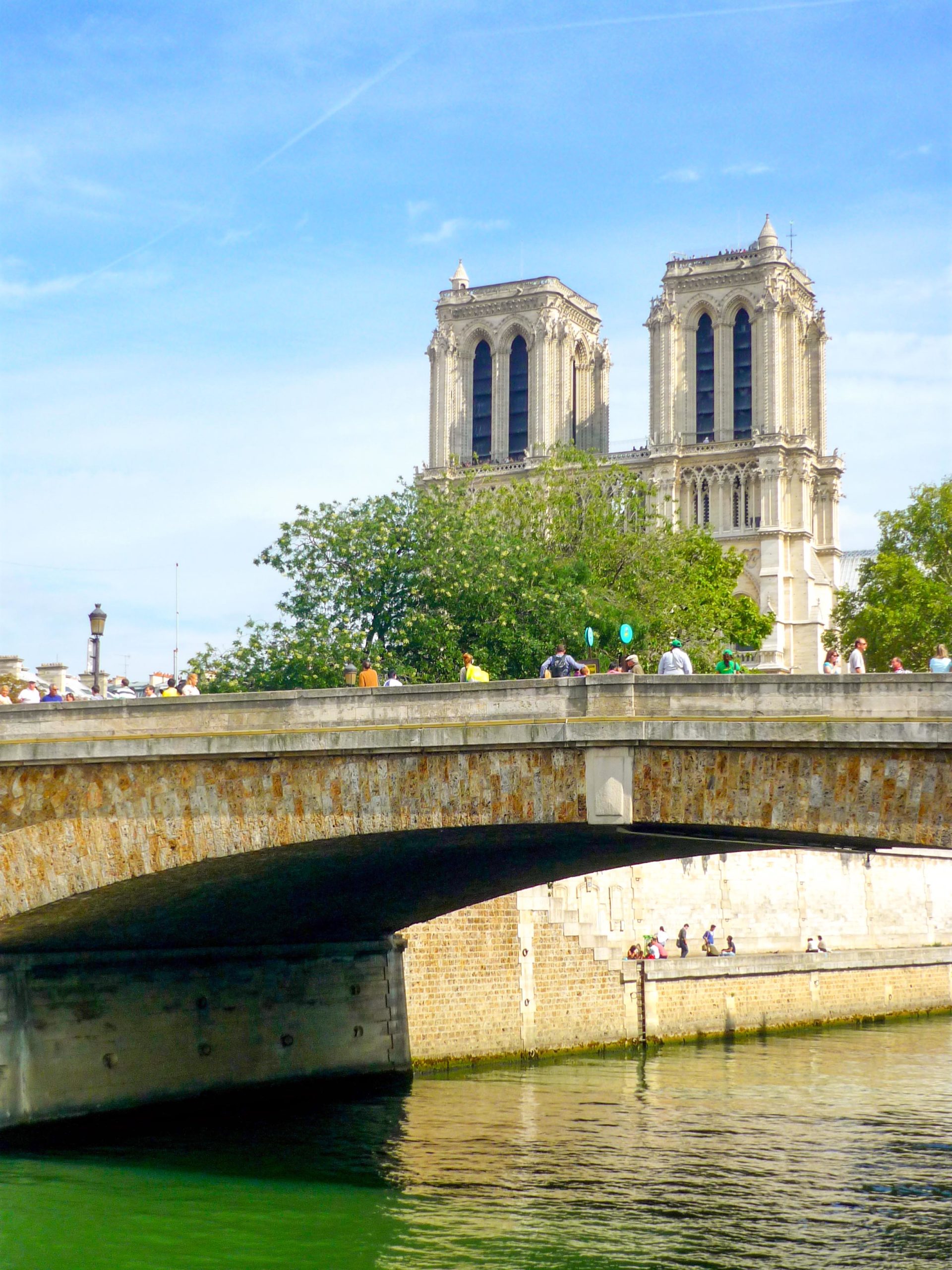 Paris - Petit-Pont and Notre-Dame cathedral © French Moments