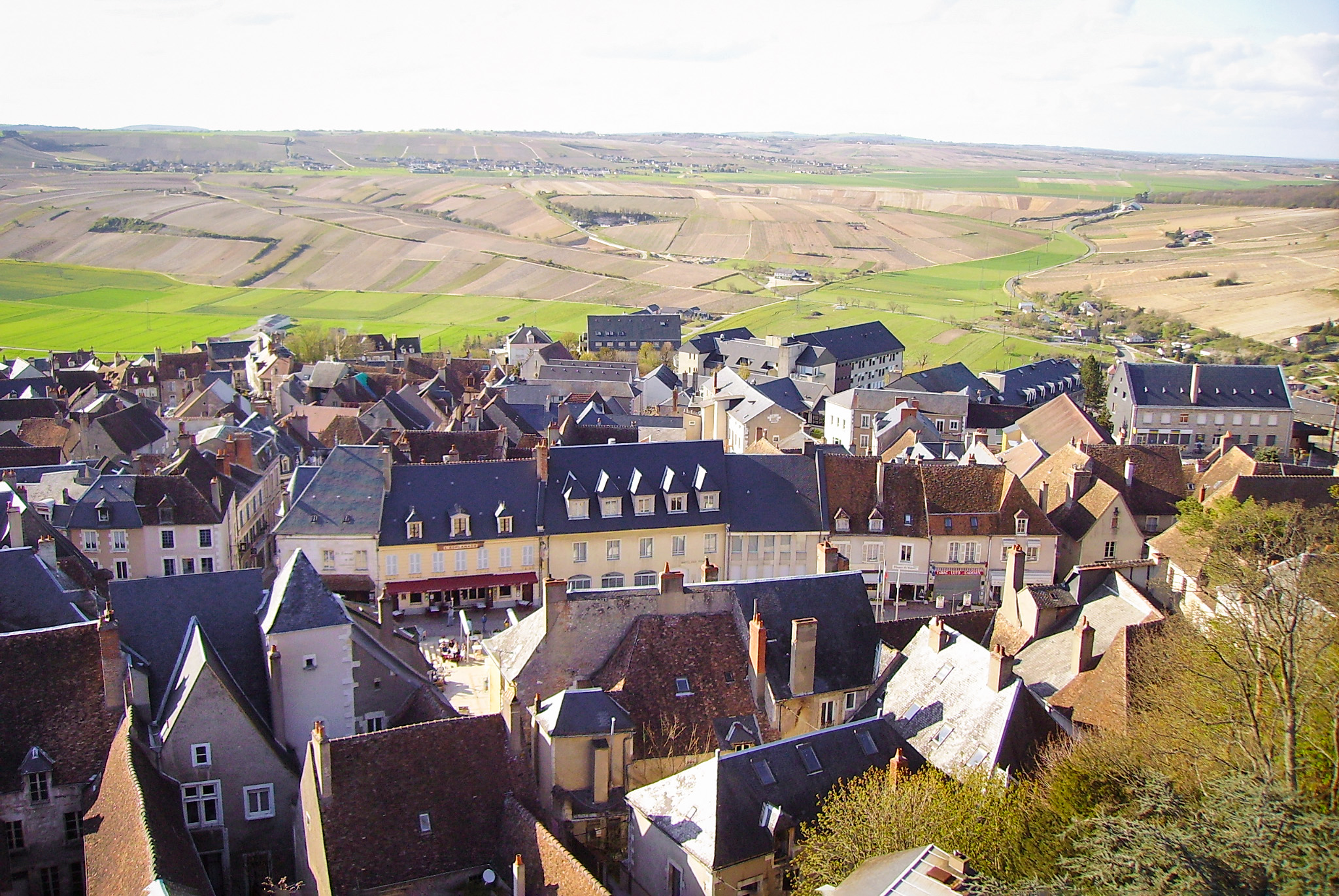 Villages in France - Sancerre © Cjp24 - licence [CC BY-SA 4.0] from Wikimedia Commons
