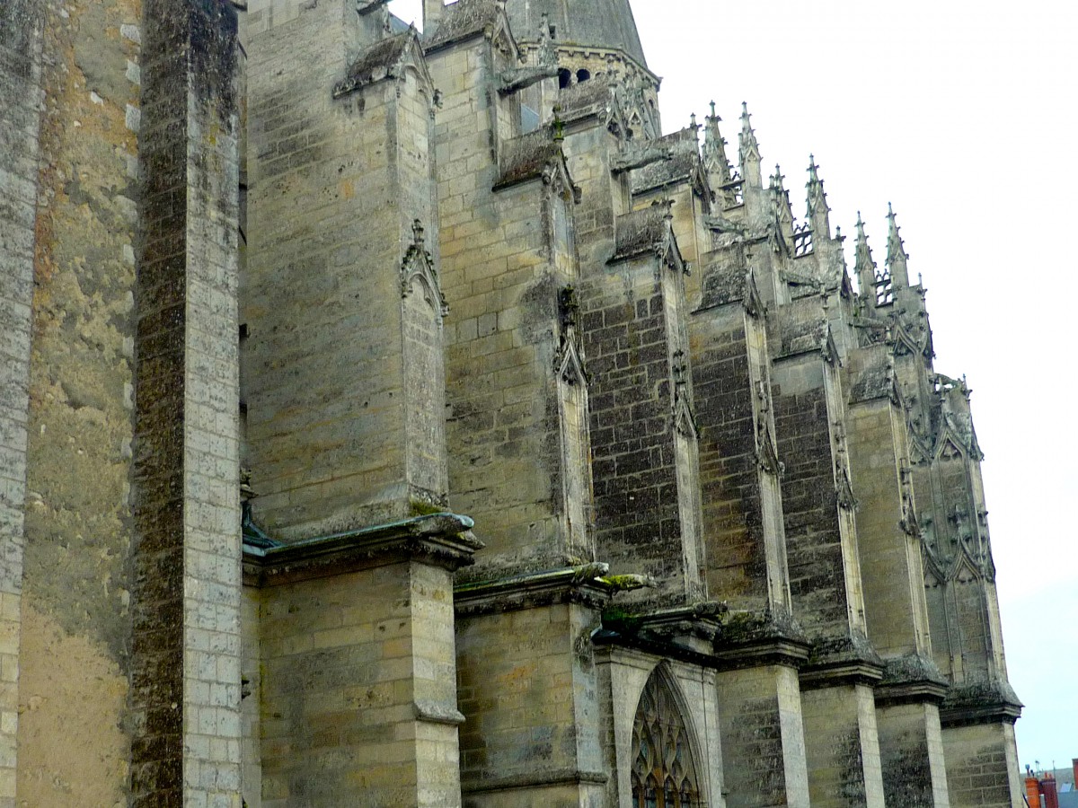 Buttresses of Vendôme Abbey © French Moments