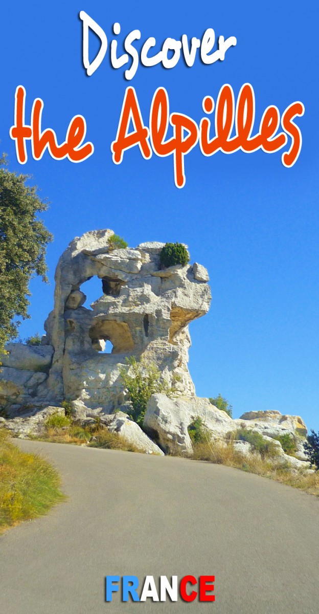 Discover the Alpilles mountain range in Provence © French Moments