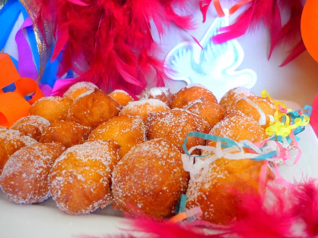 French Beignets de Carnaval © French Moments
