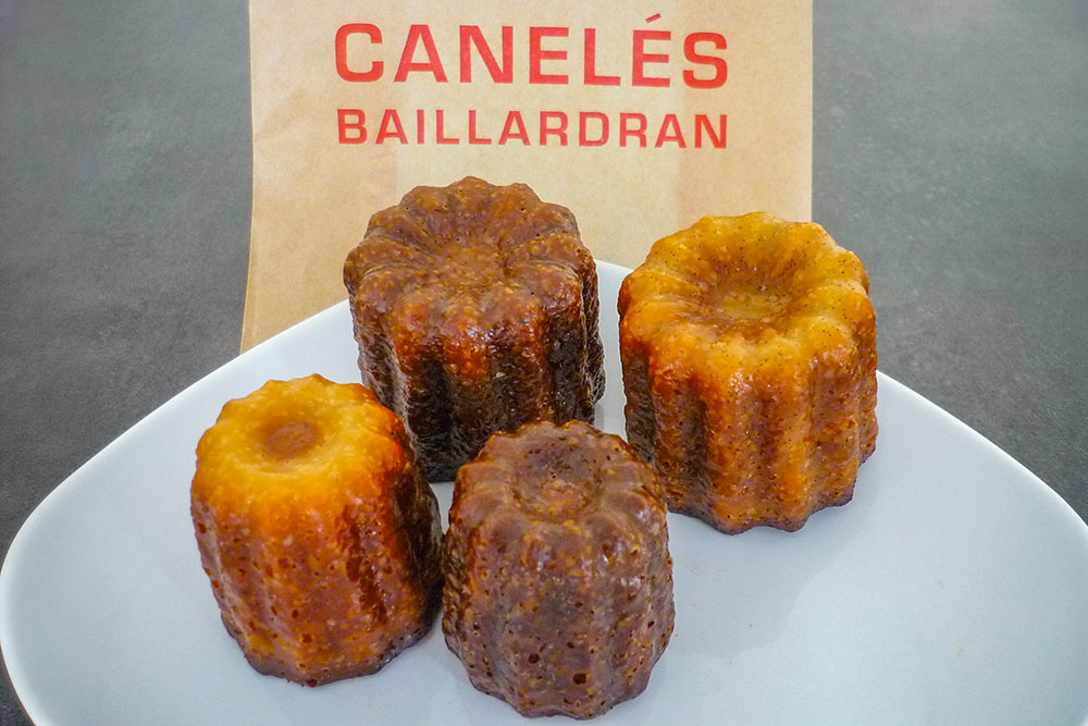 Canelés de Bordeaux © French Moments