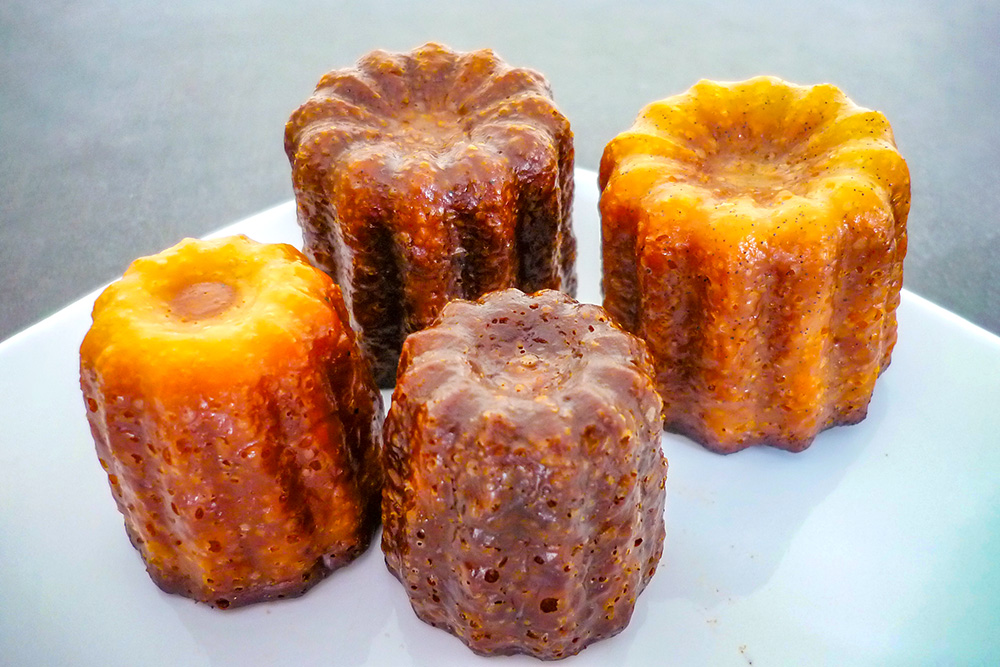 Canelés de Bordeaux © French Moments
