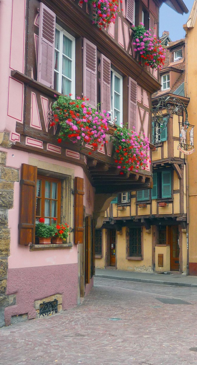 In the old streets of Colmar Old Town © French Moments