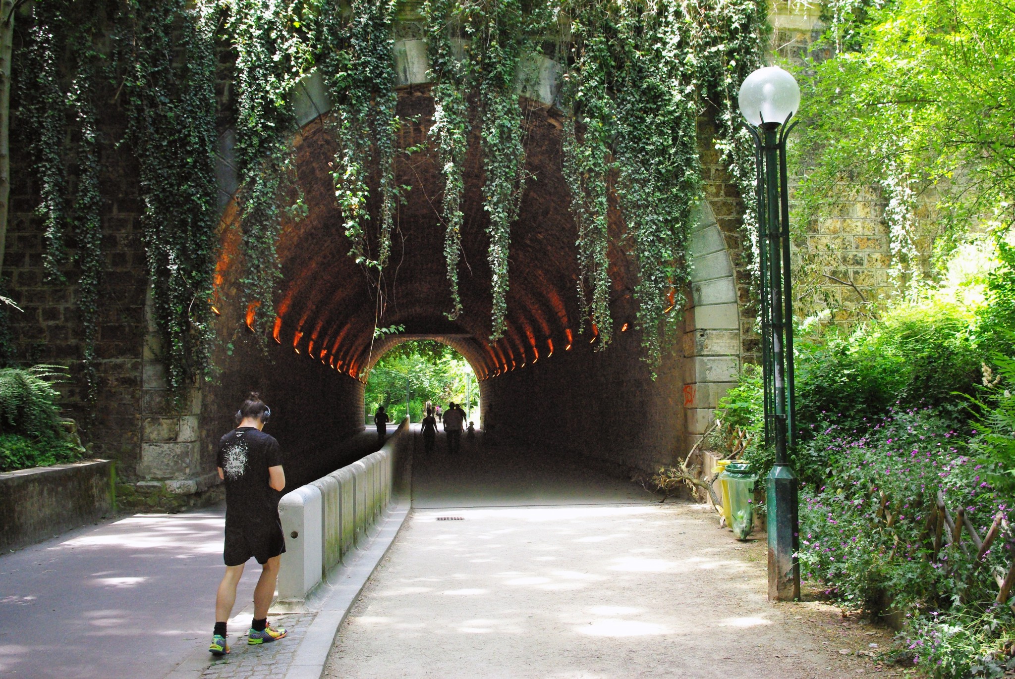 The old railway tunnel on the Coulée Verte René-Dumont © French Moments