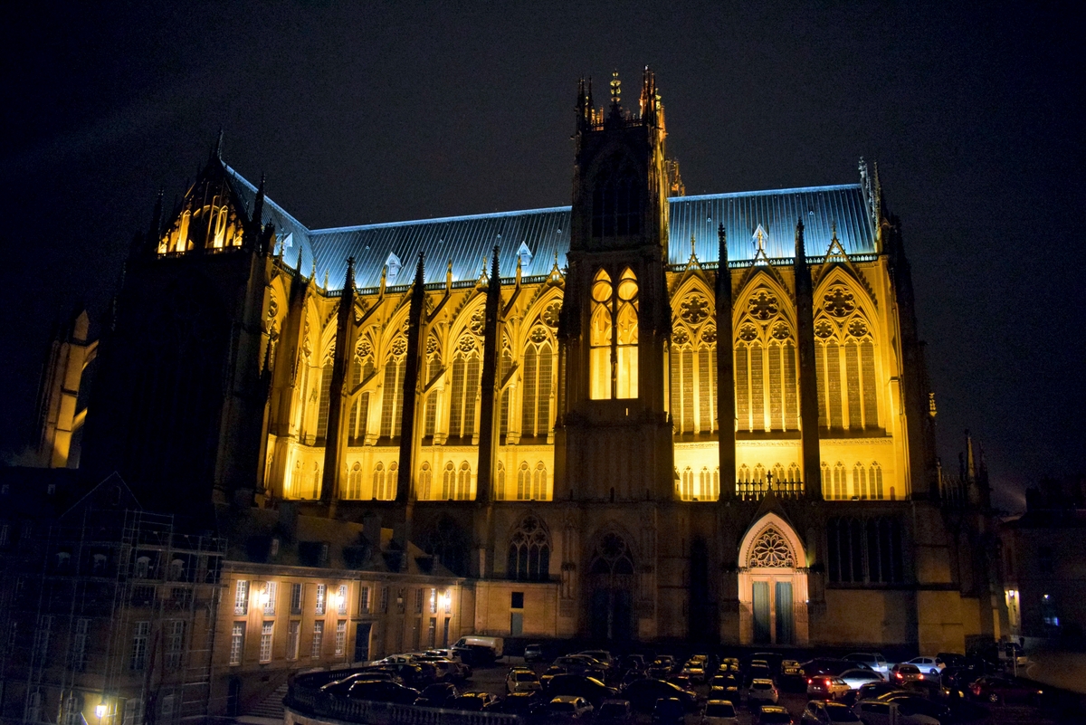 Metz Cathedral by night
