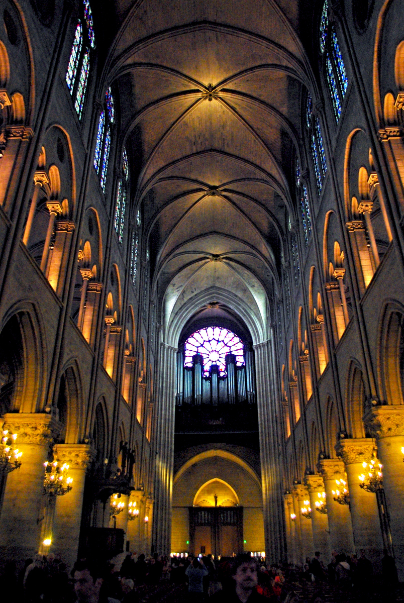 Nave and organ of Notre Dame de Paris © French Moments