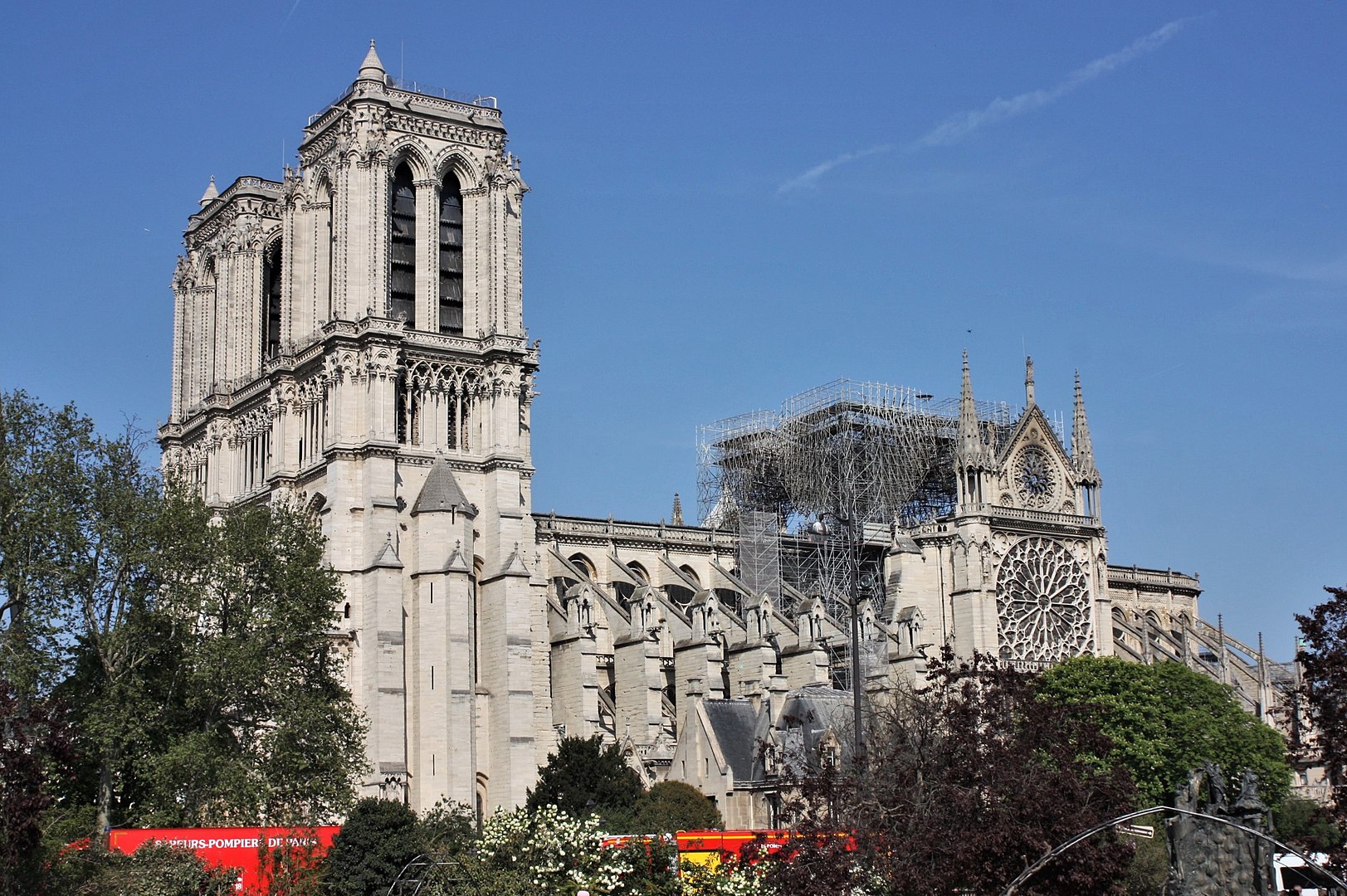 Notre-Dame de Paris on 19 April 2019 © Arthur Weidmann - licence [CC BY-SA 2.0] from Wikimedia Commons