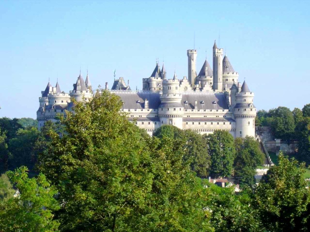 The castle of Pierrefonds © 2004 Idarvol de Wikipédia
