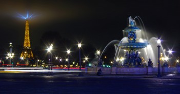 Place de la Concorde and Eiffel Tower by night © French Moments