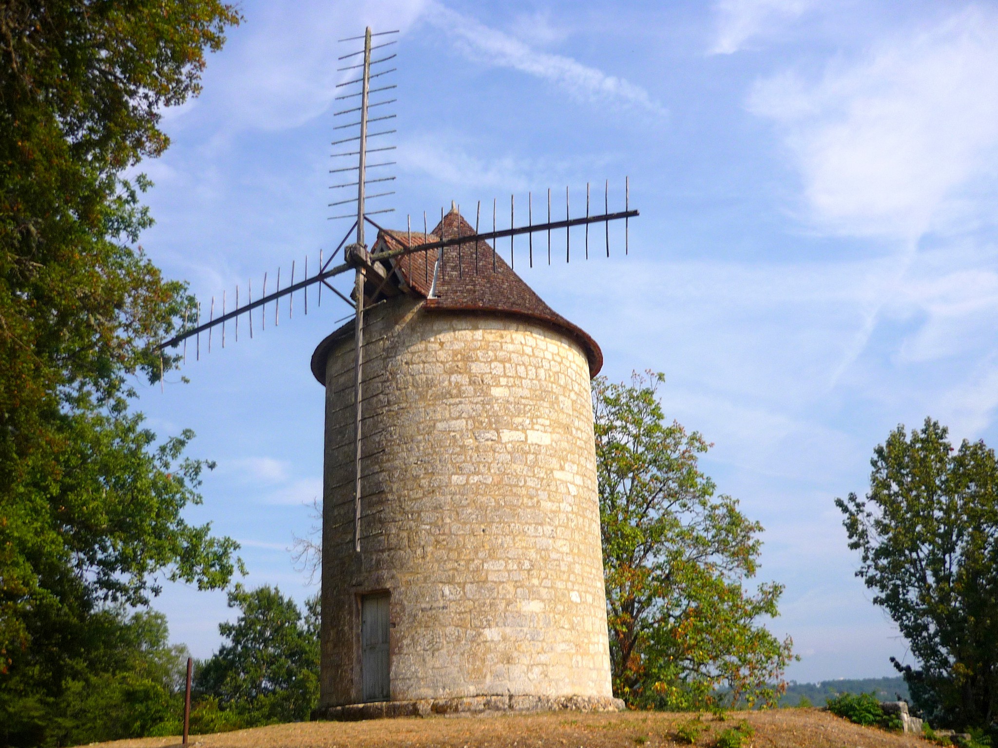 Windmill 'Moulin du Roy' in Domme © French Moments
