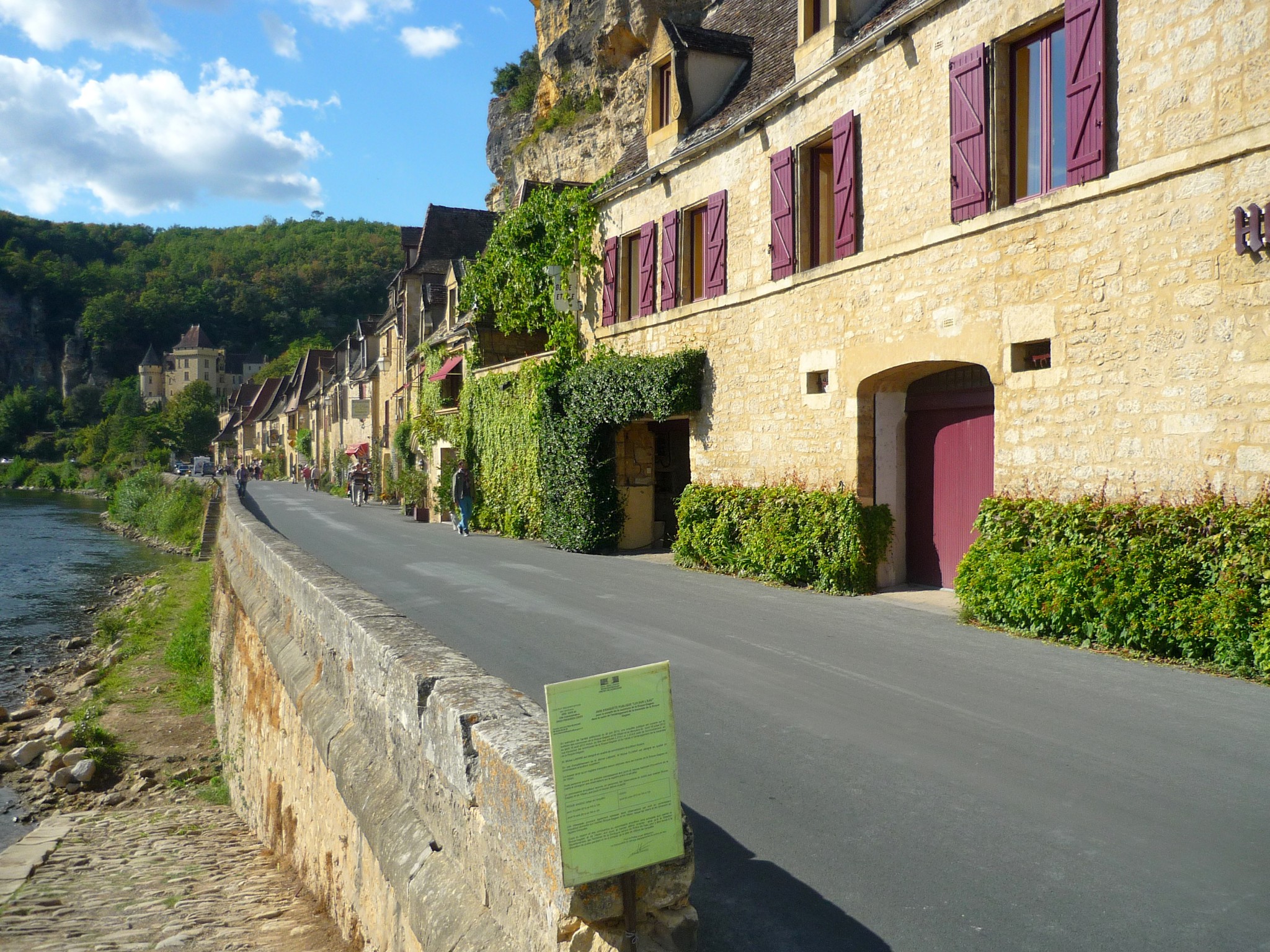 Village of the French people in 2017 La Roque-Gageac