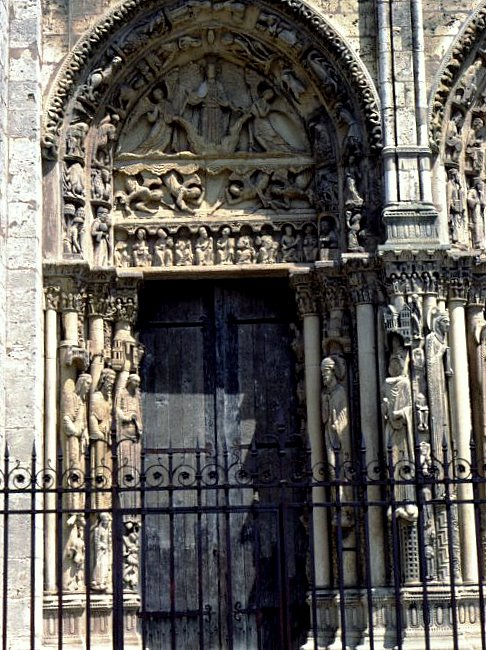 The Left Portal of the Royal Portal, Chartres Cathedral © University of Pittsburgh