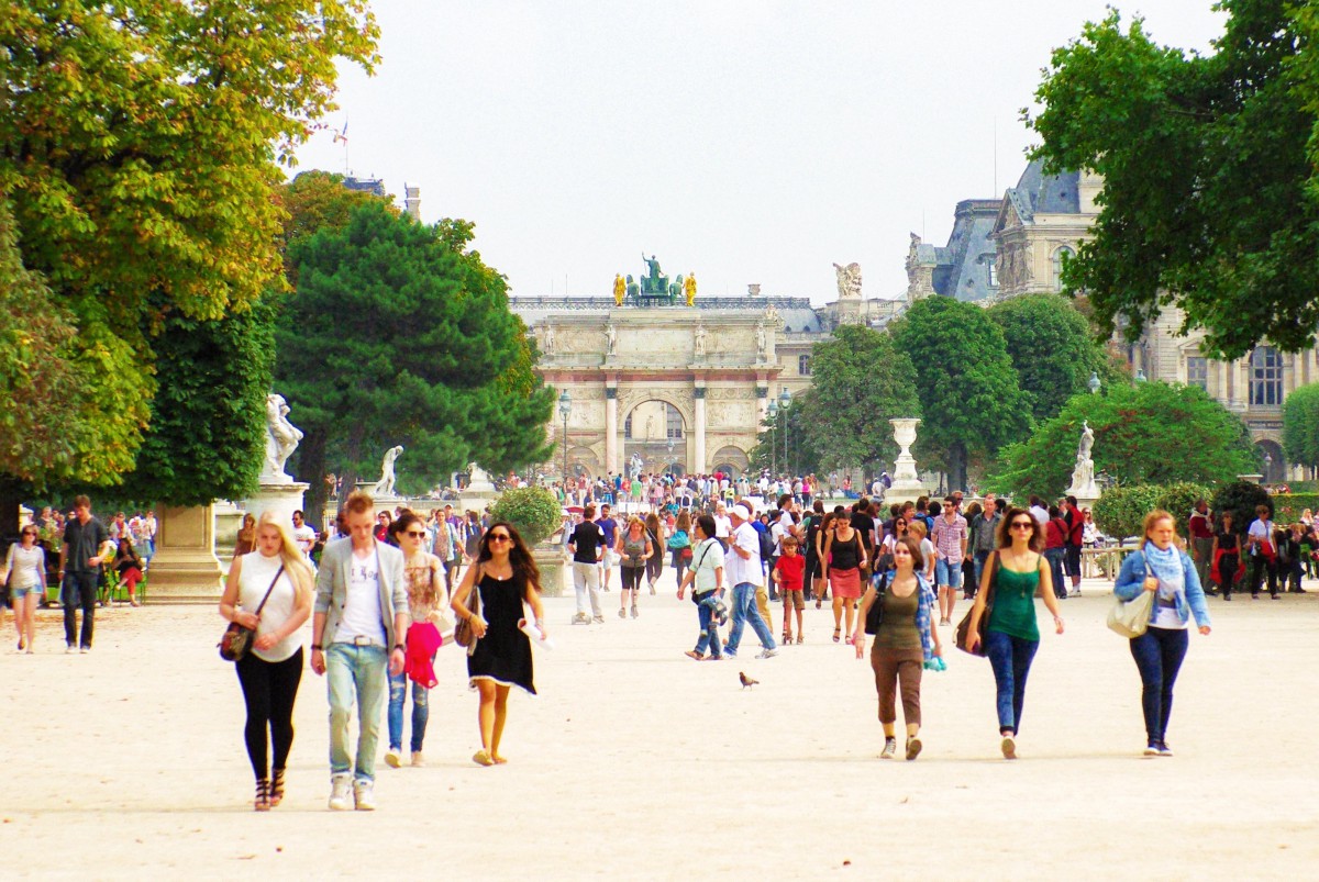 Walking in Paris - The Historical Axis © French Moments