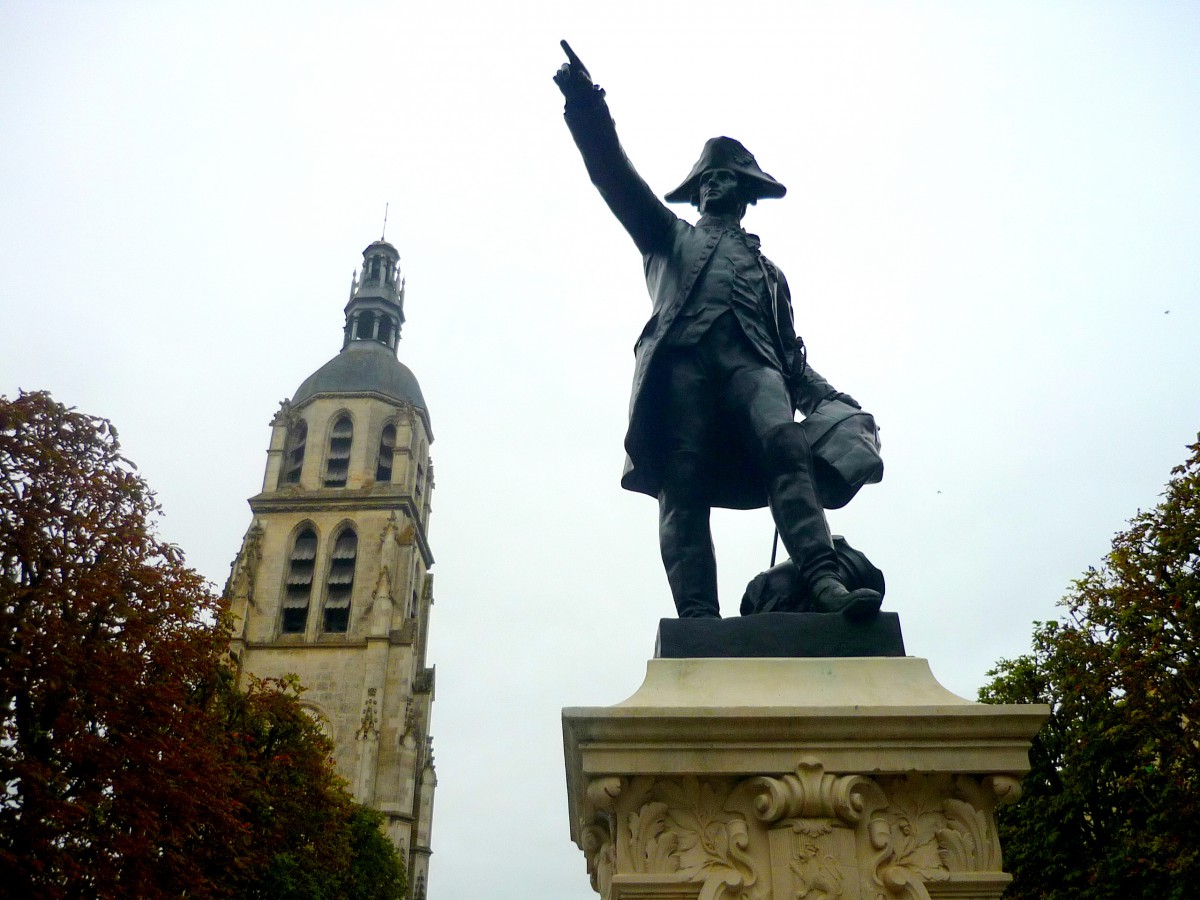 Statue of Rochambeau, Vendôme © French Moments