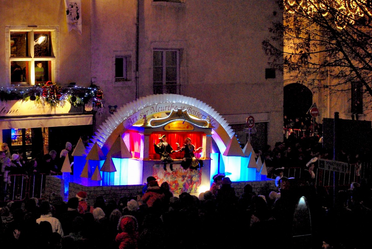 The parade of the Saint-Nicolas celebrations in Nancy © French Moments