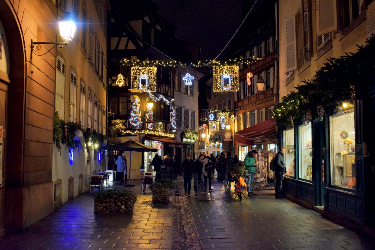 A Discovery Guide to the Strasbourg Christmas Market - French Moments