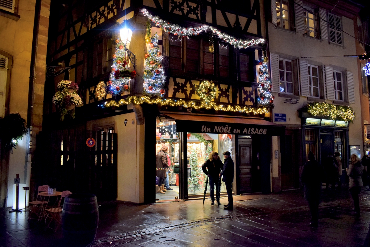 Un Noël en Alsace, rue des Dentelles © French Moments