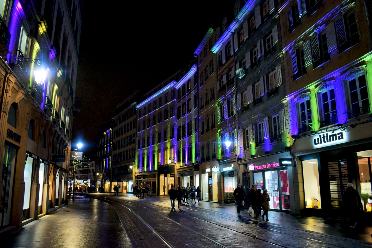 The illuminations in Rue de la Mésange (2018) © French Moments