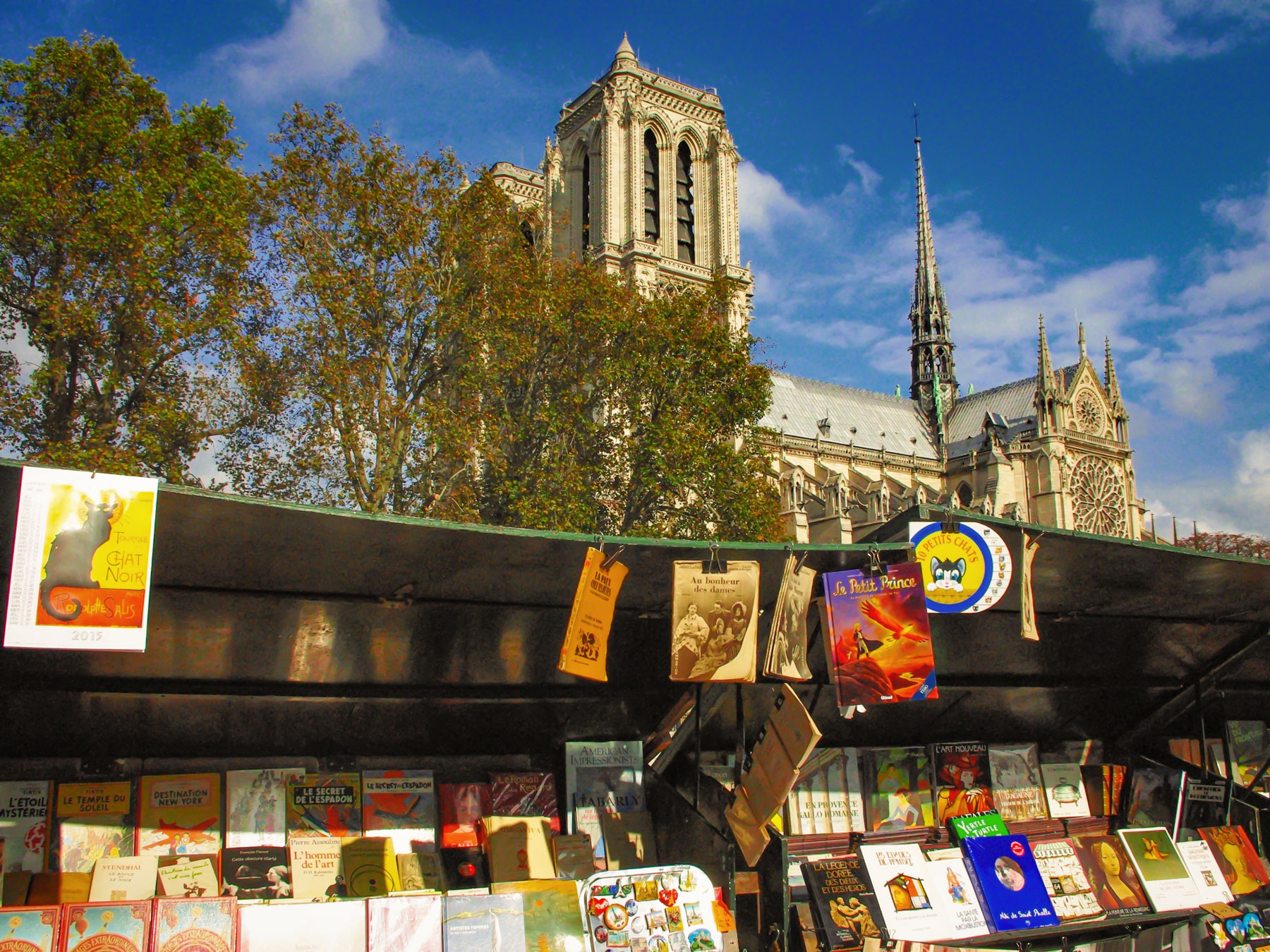 Bouquinistes of Paris © French Moments