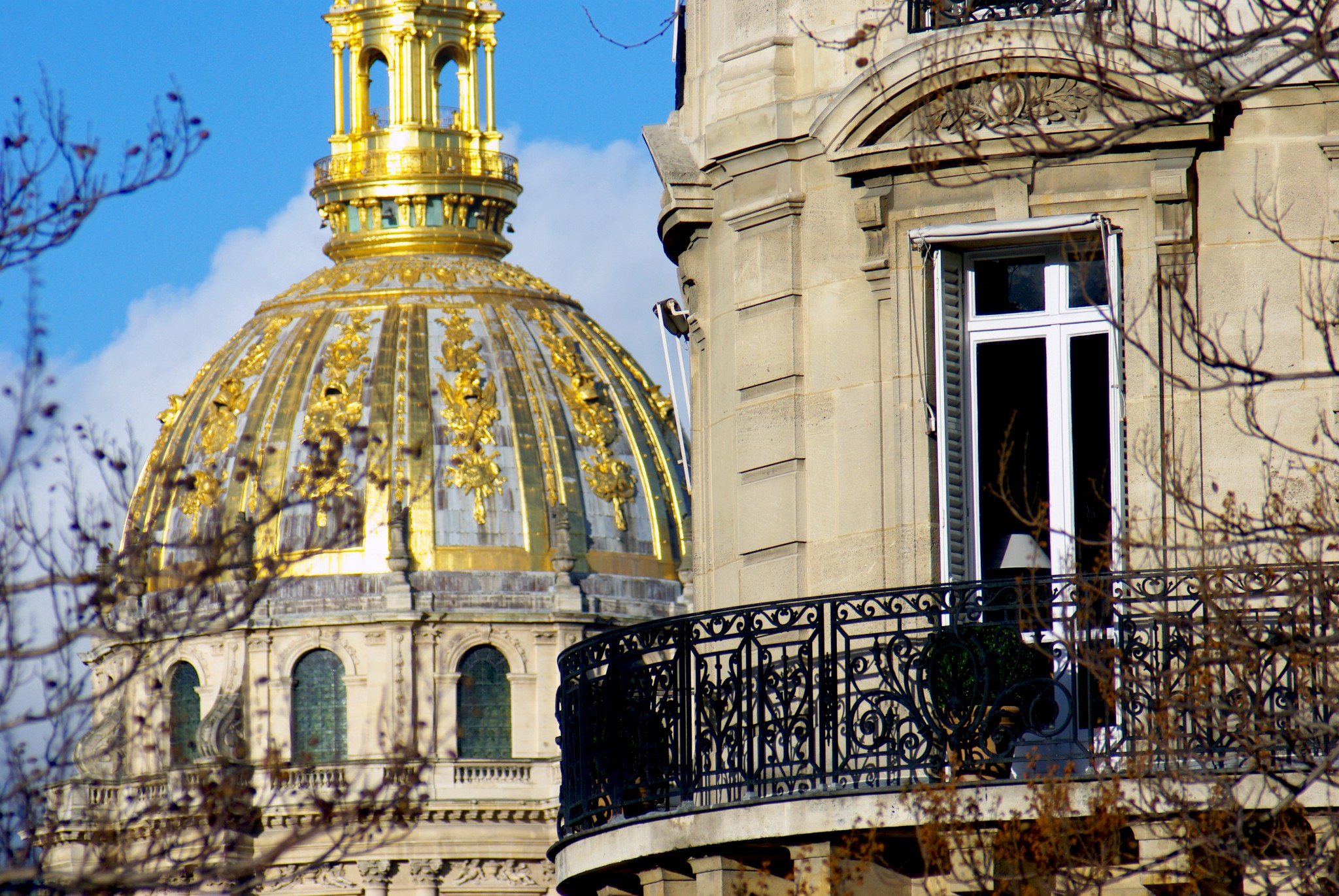 Invalides and Haussmann Building © French Moments