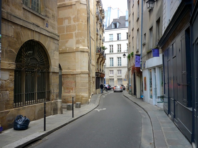 Rue Charlemagne, Marais © French Moments