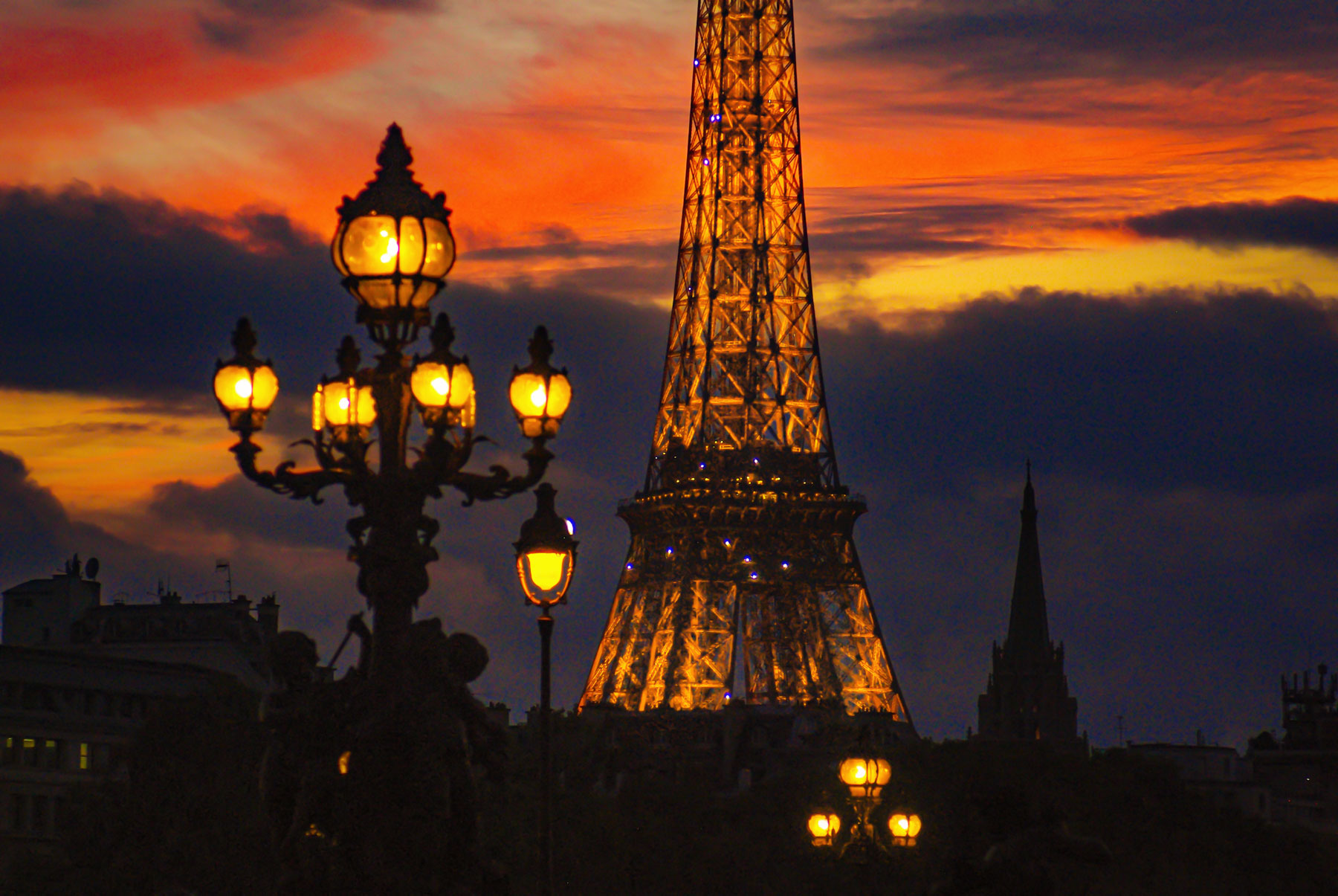 Pont Alexandre III and Eiffel Tower © French Moments