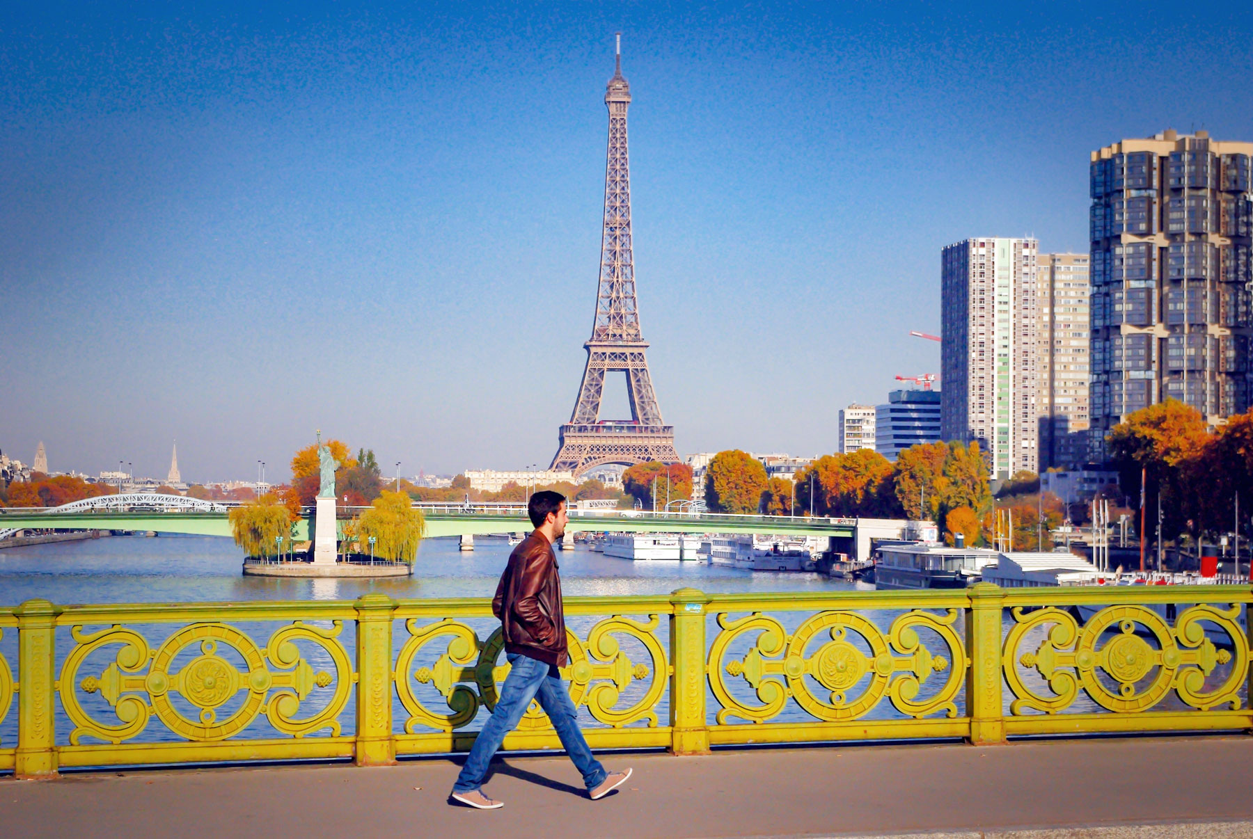 Bridges of Paris: Pont Mirabeau in Autumn © French Moments