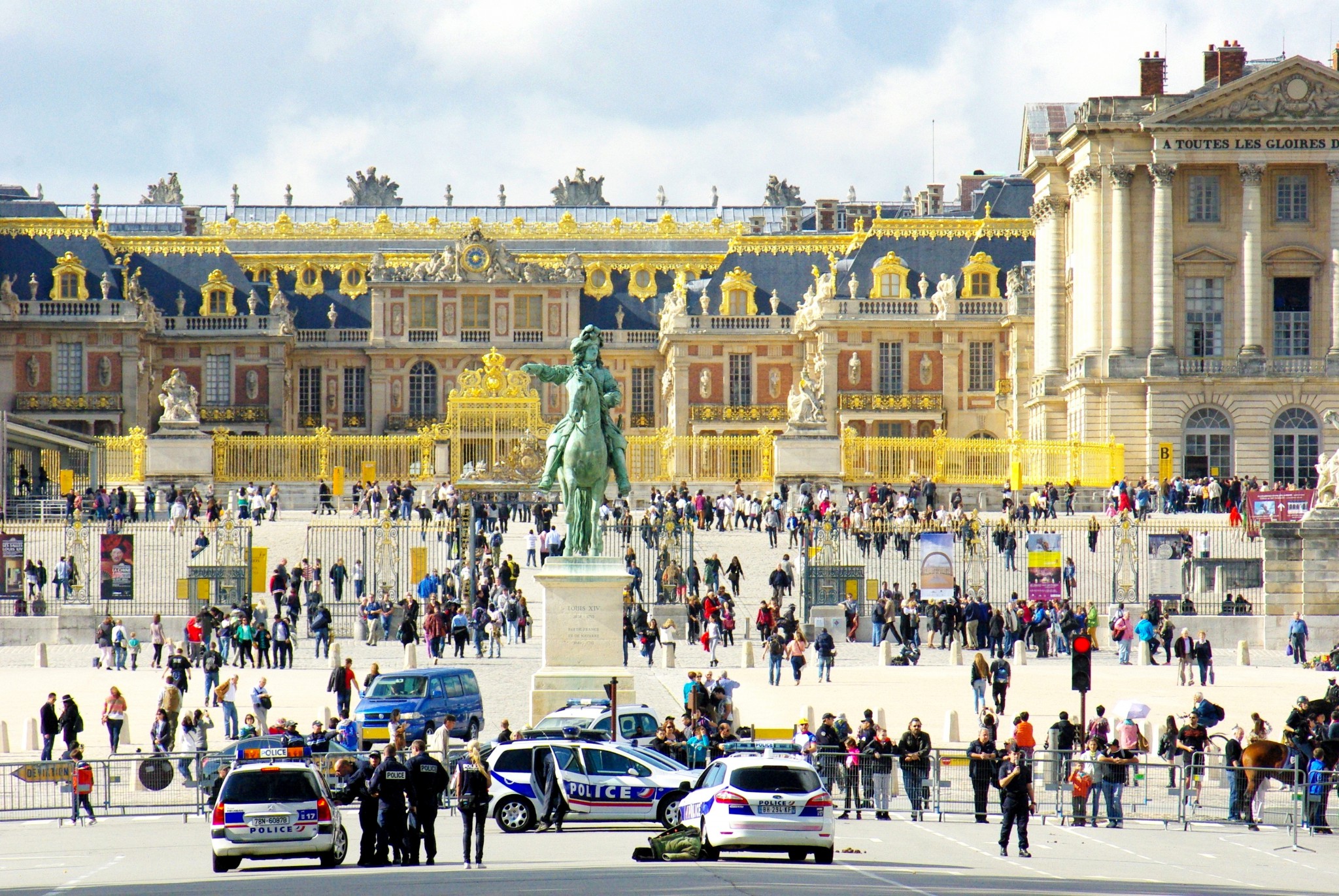 Exploring Versailles Palace © French Moments