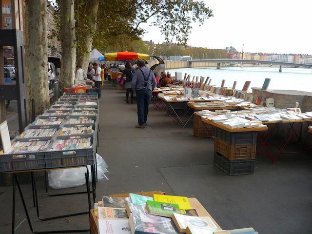 The Bouquinistes of Lyon © French Moments