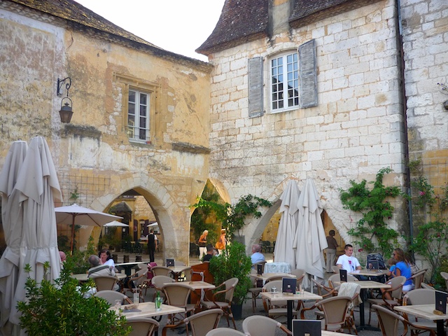 Bastide of Monpazier © French Moments