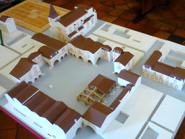 Model of Place des Cornières, in Monpazier's Tourist Office Centre © French Moments