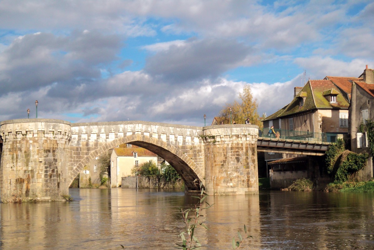 The bridge of Montmorillon - Stock Photos from Tisane - Shutterstock