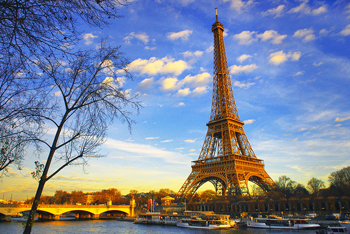 Visit Paris - The Eiffel Tower, one of the most famous monuments of Paris © French Moments