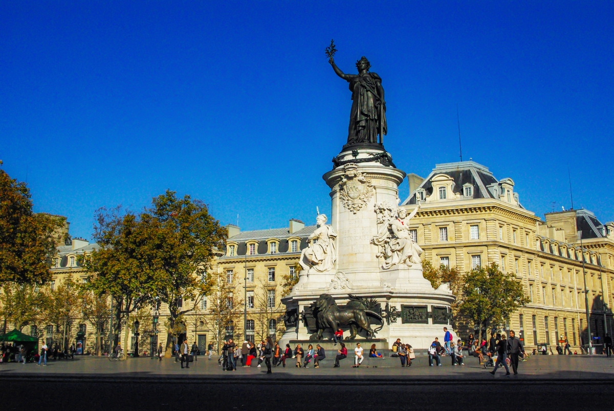Landmarks of Paris - Place de la République © French Moments