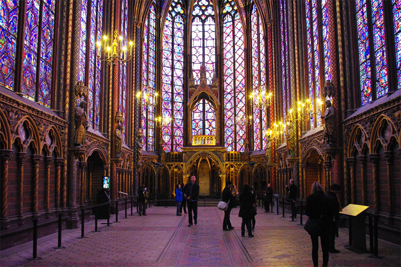 The Upper Chapel of Sainte-Chapelle © French Moments